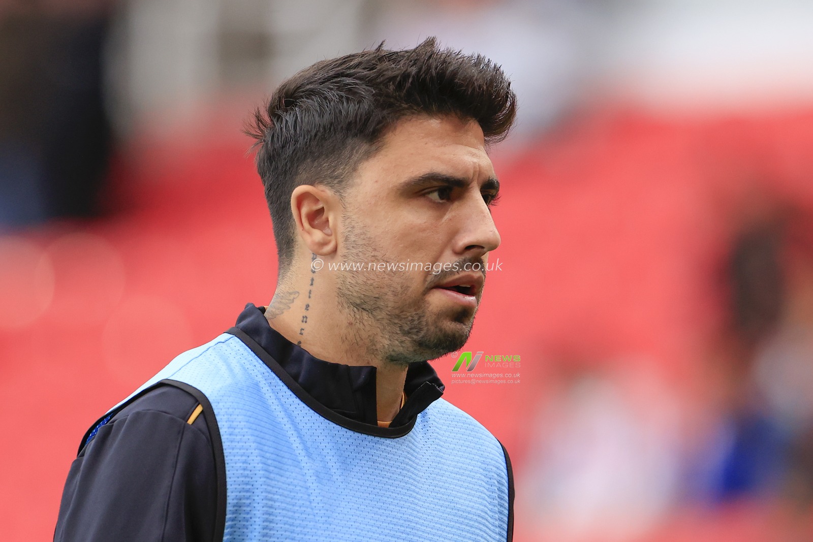 Ozan Tufan #7 of Hull City during the warm up ahead of the Sky Bet Championship match Stoke City vs Hull City at Bet365 Stadium, Stoke-on-Trent, United Kingdom, 24th September 2023

(Photo by Conor Molloy/News Images)