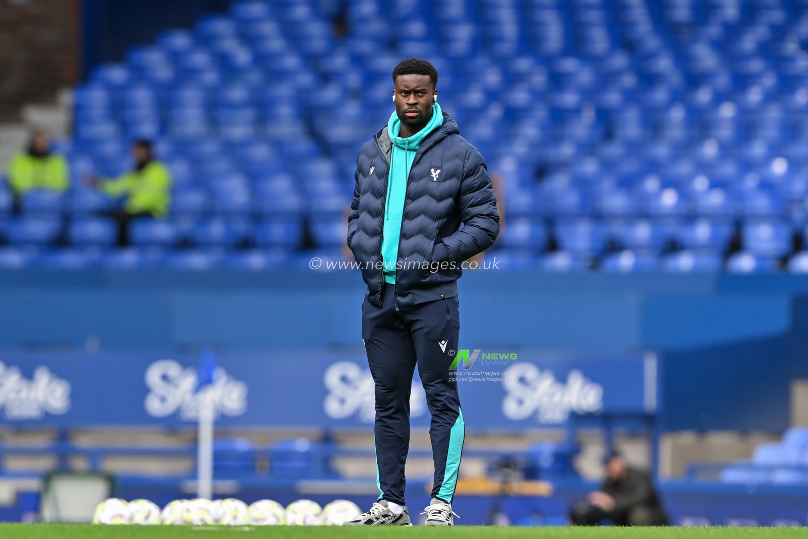 Marc GuÃ©hi of Crystal Palace inspects the pitch ahead of the Premier League match Everton vs Crystal Palace at Goodison Park, Liverpool, United Kingdom, 28th September 2024

(Photo by Cody Froggatt/News Images)