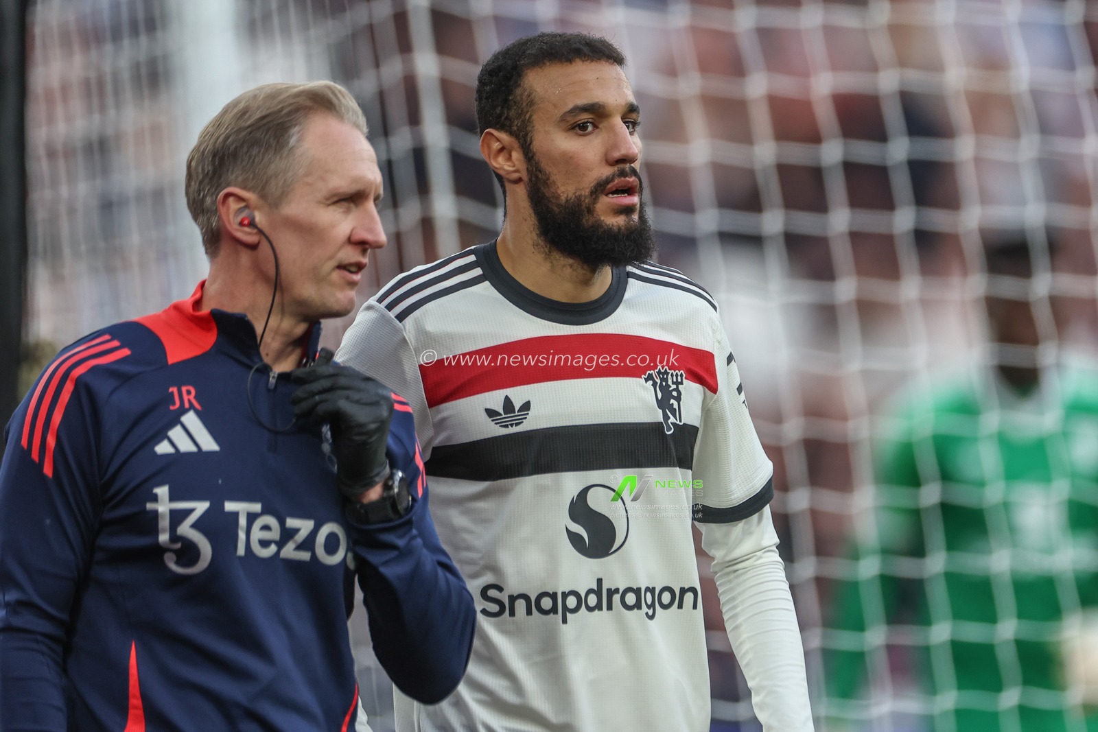 Noussair Mazraoui of Manchester United leaves the pitch injured during the Premier League match West Ham United vs Manchester United at London Stadium, London, United Kingdom, 27th October 2024

(Photo by Mark Cosgrove/News Images)
