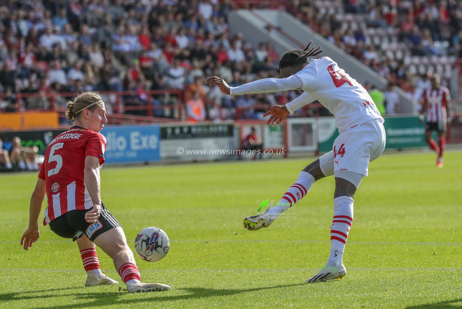 Devante Cole #44 of Barnsley takes a shot on goal during the Sky Bet League 1 match Exeter City vs Barnsley at St James' Park, Exeter, United Kingdom, 7th October 2023

(Photo by Alfie Cosgrove/News Images)