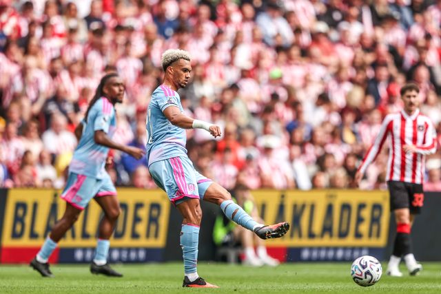 Antonee Robinson of Fulham passes the ball during the Premier League match Sunderland vs Fulham at Stadium Of Light, Sunderland, United Kingdom on 30 August 2026

(Photo by Alfie Cosgrove/News Images)