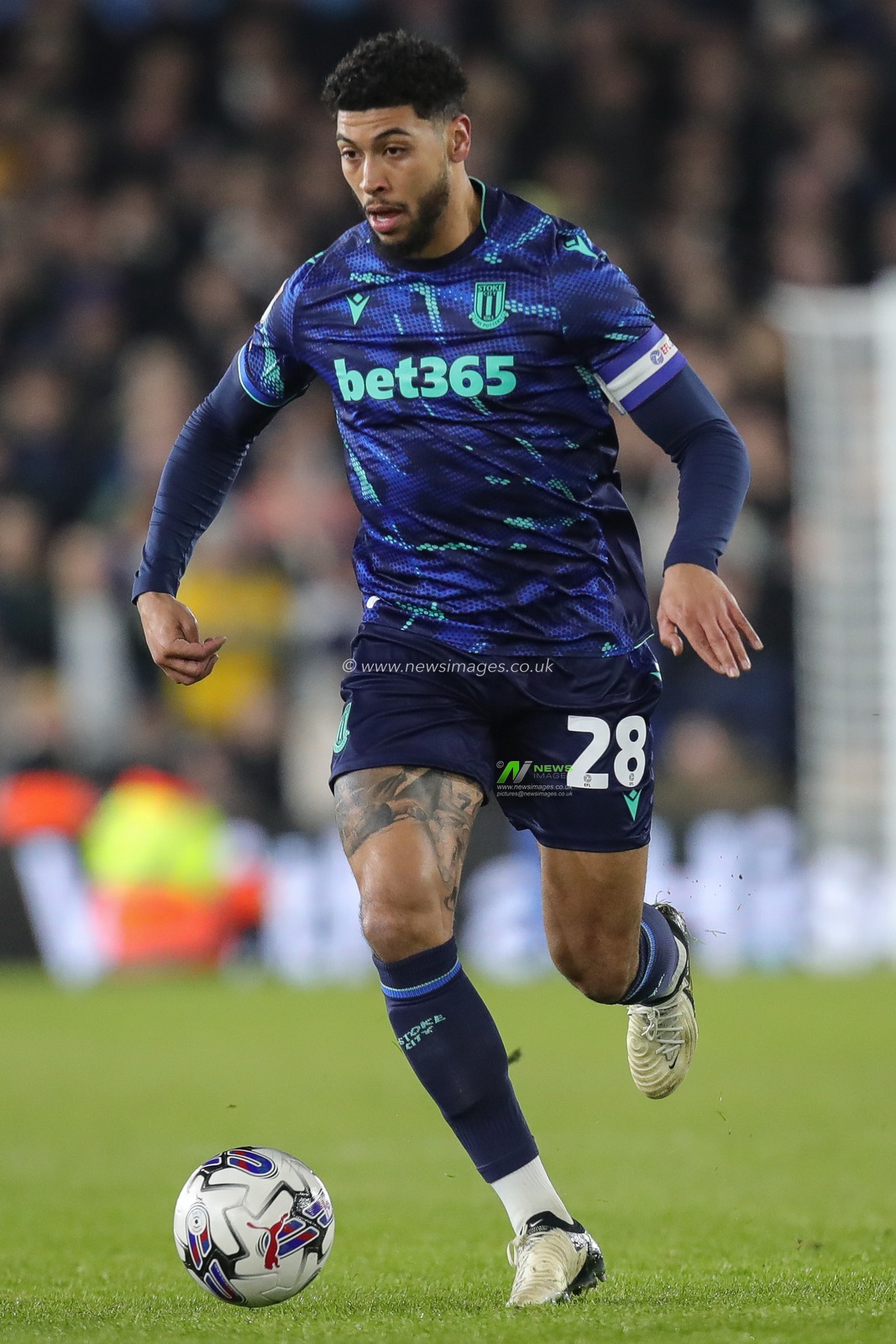 Josh Laurent of Stoke City on the ball during the Sky Bet Championship match Leeds United vs Stoke City at Elland Road, Leeds, United Kingdom, 5th March 2024

(Photo by James Heaton/News Images)