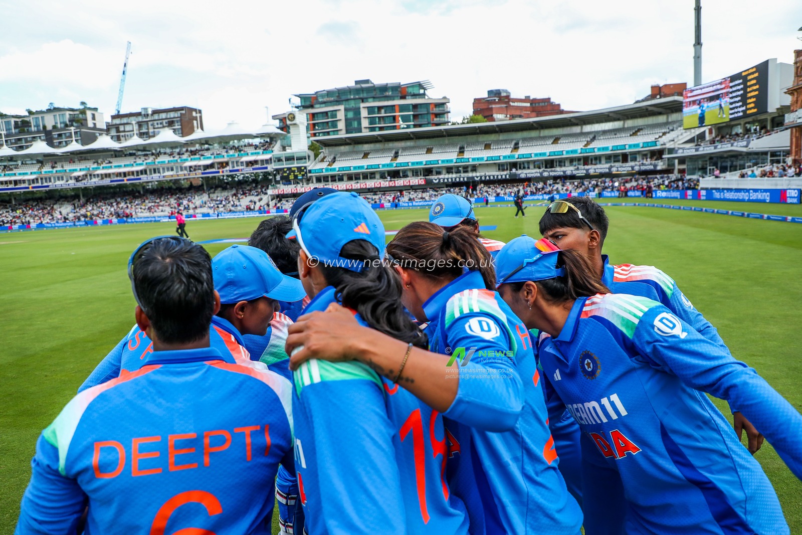 India enter a huddle during the 2nd Metro Bank One Day International England Women v India Women at Lords, London, United Kingdom, 19th July 2025

(Photo by Izzy Poles/News Images)