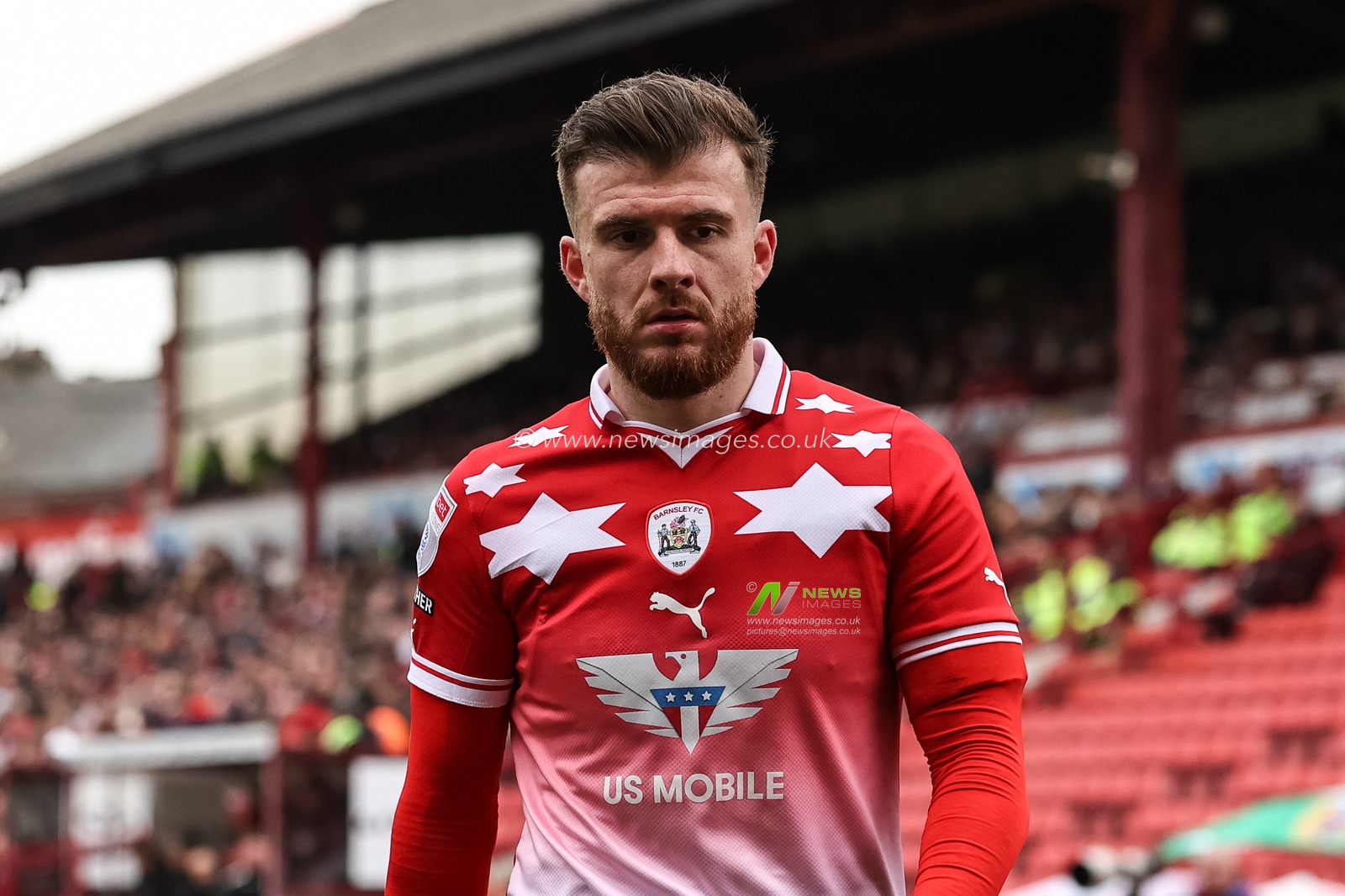 Nicky Cadden of Barnsley during the Sky Bet League 1 match Barnsley vs Northampton Town at Oakwell, Barnsley, United Kingdom, 27th April 2024

(Photo by Mark Cosgrove/News Images)