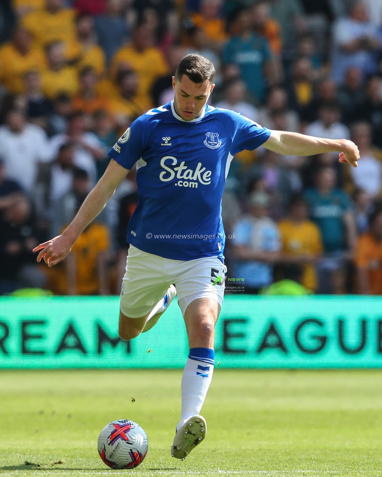 Michael Keane #5 of Everton in action during the Premier League match Wolverhampton Wanderers vs Everton at Molineux, Wolverhampton, United Kingdom, 20th May 2023

(Photo by Gareth Evans/News Images)
