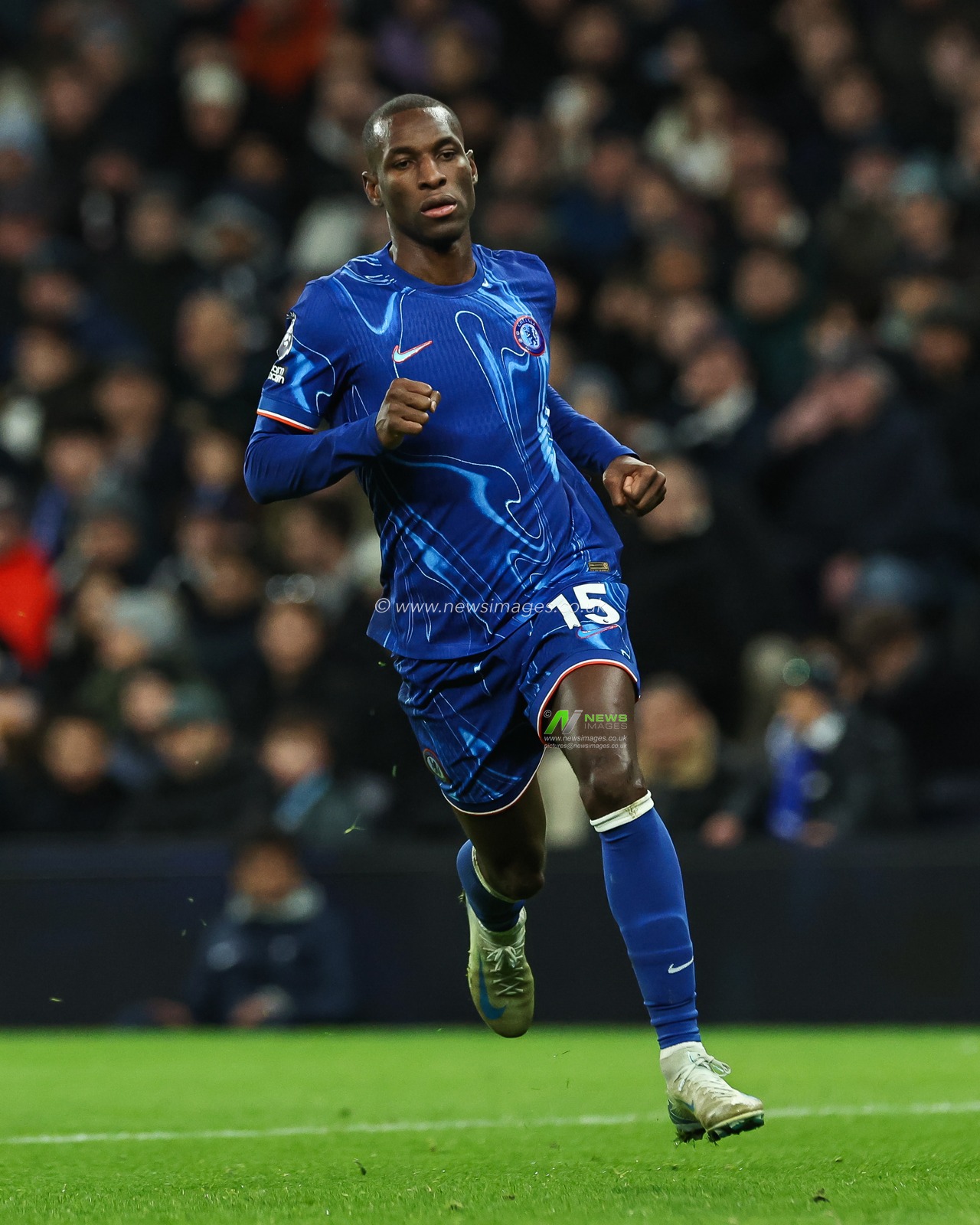 Nicolas Jackson of Chelsea during the Premier League match Tottenham Hotspur vs Chelsea at Tottenham Hotspur Stadium, London, United Kingdom, 8th December 2024

(Photo by Mark Cosgrove/News Images)