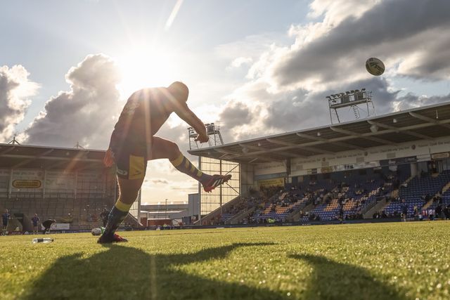 Marc Sneyd of Warrington Wolves in the pre-game warm up during the Betfred Super League Round 13 match Warrington Wolves vs Castleford Tigers at Halliwell Jones Stadium, Warrington, United Kingdom, 30th May 2025

(Photo by Mark Cosgrove/News Images)