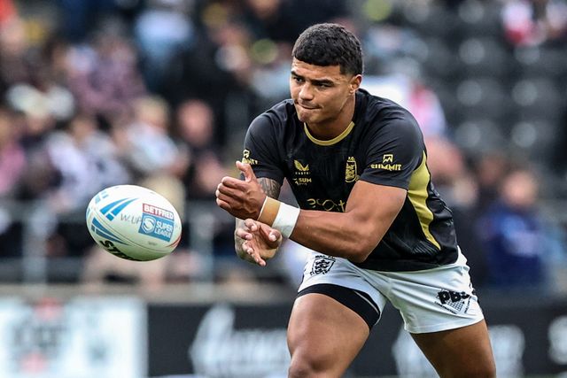 Will Pryce of Hull FC during pre-game warm up during the Betfred Super League Round 8 match Hull FC vs Hull KR at MKM Stadium, Hull, United Kingdom, 18th April 2025

(Photo by Alfie Cosgrove/News Images)