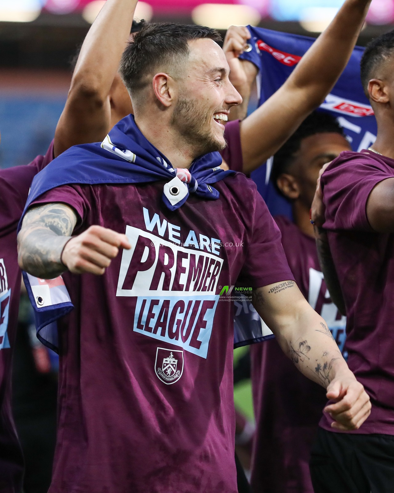 Josh Brownhill of Burnley celebrates getting promoted back to the premier league after the Sky Bet Championship match Burnley vs Sheffield United at Turf Moor, Burnley, United Kingdom, 21st April 2025

(Photo by Jorge Horsted/News Images)