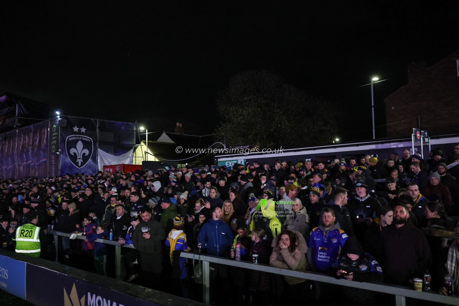 The DIY Kitchens Stadium is in darkness as the floodlights fail partway into the first half during the Betfred Challenge Cup round 4 match Wakefield Trinity vs Leeds Rhinos at DIY Kitchens Stadium, Wakefield, United Kingdom on 13 March 2026

(Photo by Mark Cosgrove/News Images)