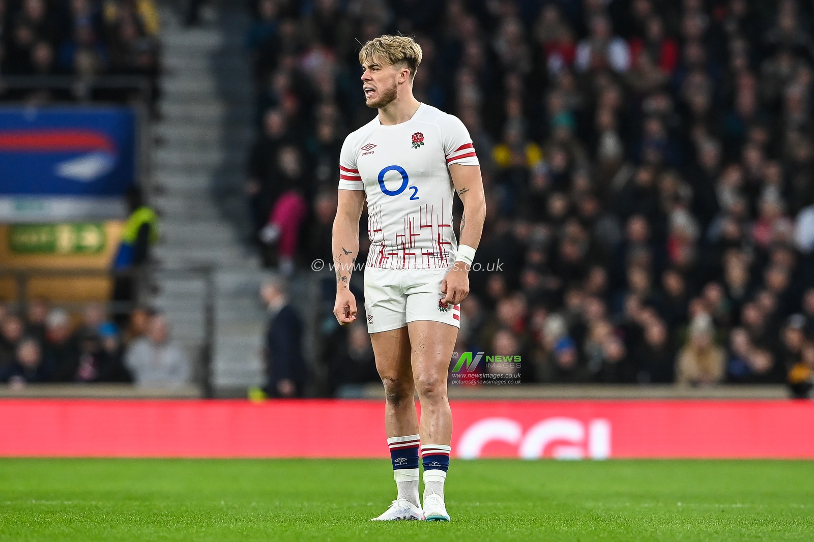 Ollie Hassell-Collins of England during the 2023 Guinness 6 Nations match England vs Scotland at Twickenham Stadium, Twickenham, United Kingdom, 4th February 2023

(Photo by Craig Thomas/News Images)