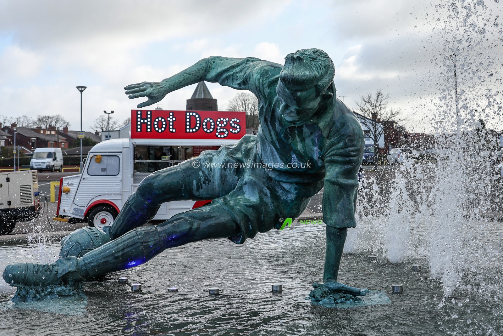 The Sir Tom Finney Statue during the Emirates FA Cup Quarter-finals match Preston North End vs Aston Villa at Deepdale, Preston, United Kingdom, 30th March 2025

(Photo by Mark Cosgrove/News Images)