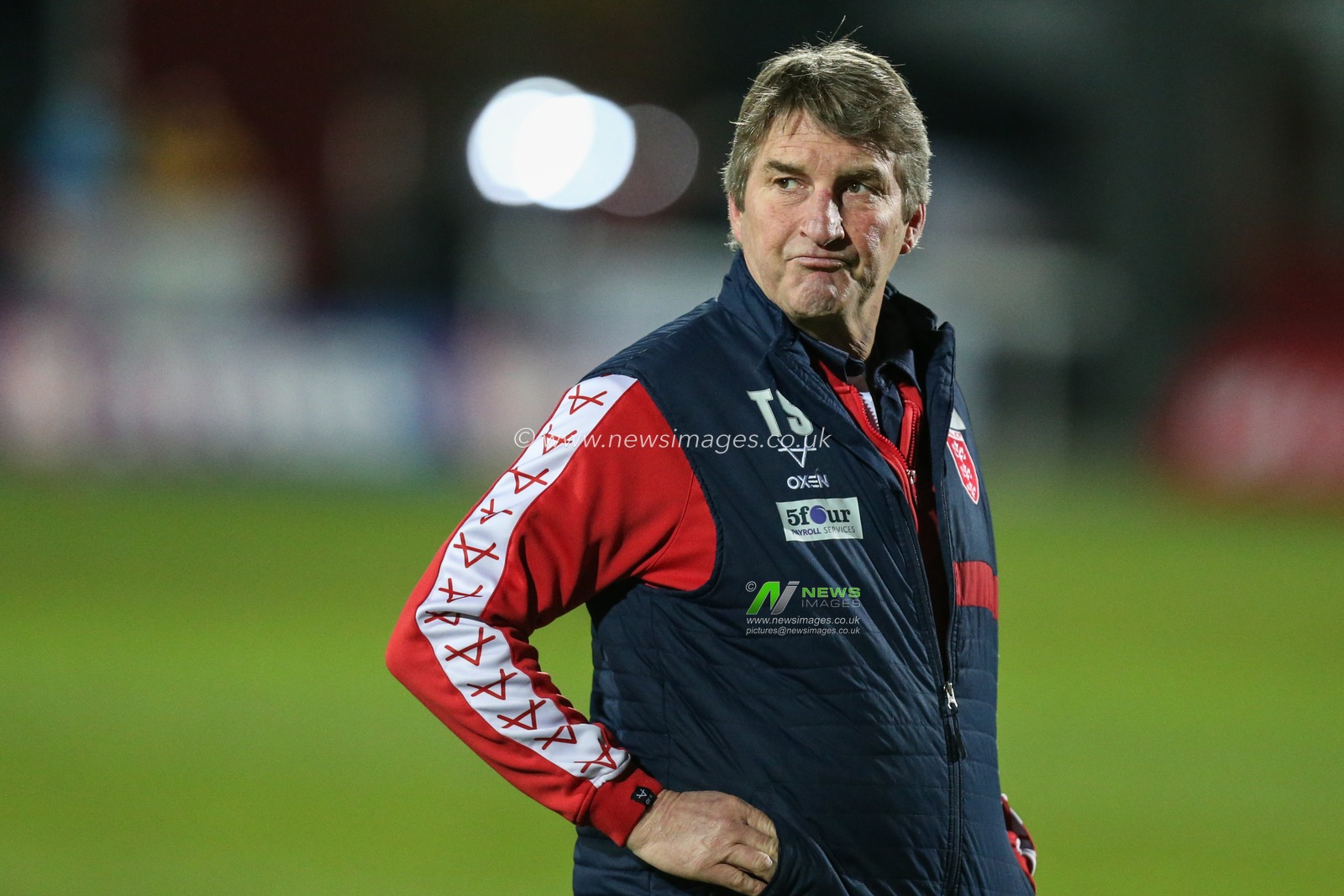 Tony Smith Head Coach of Hull KR  prior to the kick-off Hull KR v Castleford Tigers