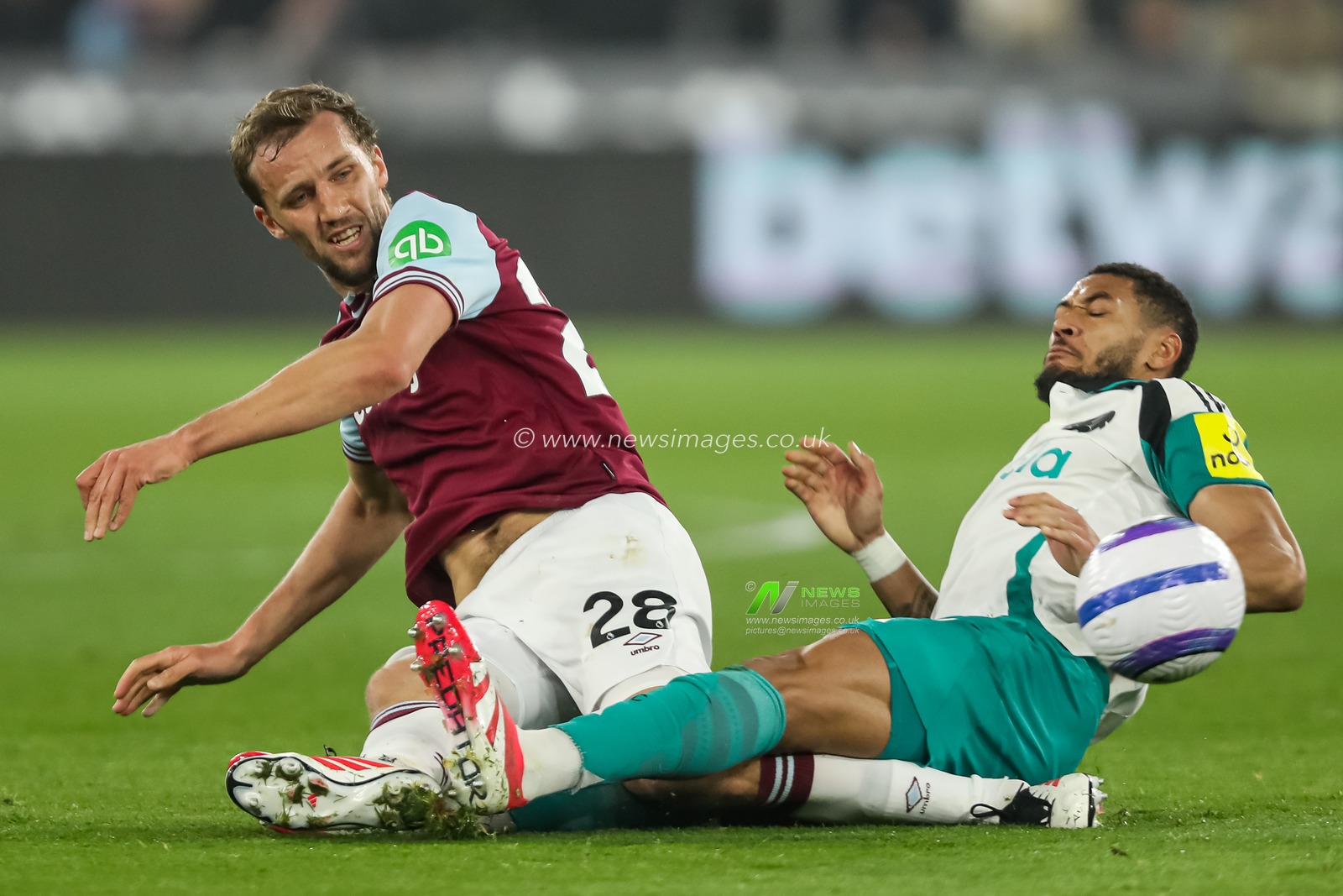 TomÃ¡Å¡ SouÄek of West Ham United tackles Joelinton of Newcastle United during the Premier League match West Ham United vs Newcastle United at London Stadium, London, United Kingdom, 10th March 2025

(Photo by Izzy Poles/News Images)