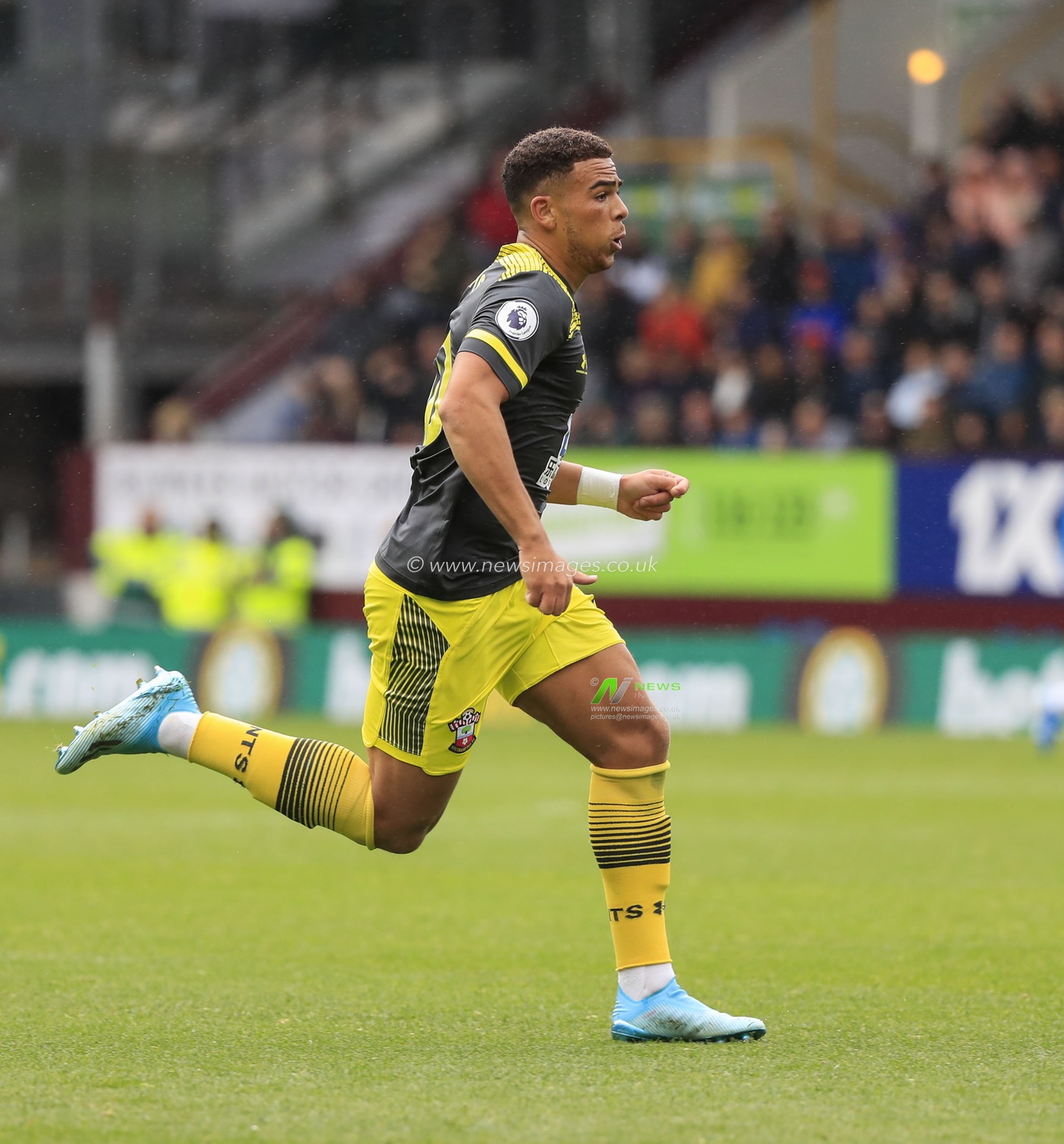 10th August 2019, Turf Moor, Burnley, England ; Premier League Football, Burnley vs Southampton : Che Adams (10) of Southampton

Credit: Conor Molloy/News Images 

English Football League images are subject to DataCo Licence