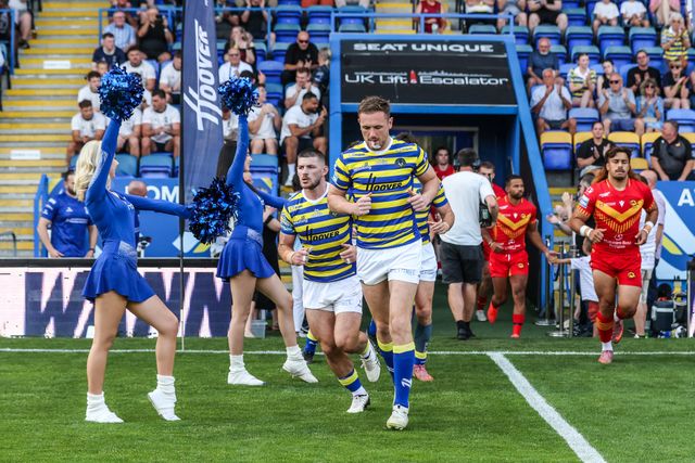 Ben Currie of Warrington Wolves comes out for the game during the Betfred Super League round 16 match Warrington Wolves vs Catalans Dragons at The Halliwell Jones Stadium, Warrington, United Kingdom on 25 June 2026

(Photo by Alfie Cosgrove/News Images)