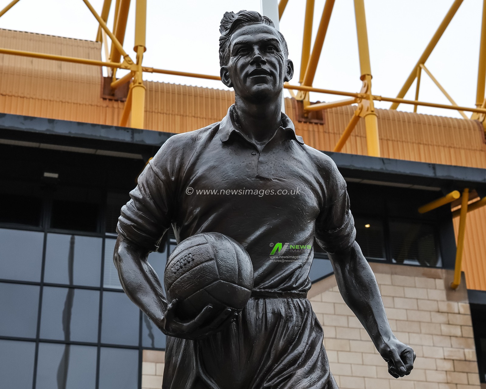 The Billy Wright Statue during the Premier League match Wolverhampton Wanderers vs Crystal Palace at Molineux, Wolverhampton, United Kingdom, 22nd November 2025

(Photo by Mark Cosgrove/News Images)

*** GER AUT SUI OUT ***