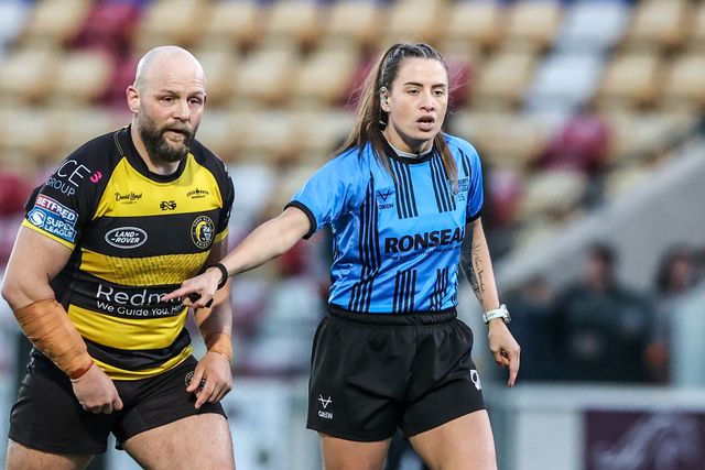 Referee Tara Jones during the Betfred Super League round 8 match York Knights vs Leigh Leopards at LNER Community Stadium, York, United Kingdom on 17 April 2026

(Photo by Alfie Cosgrove/News Images)