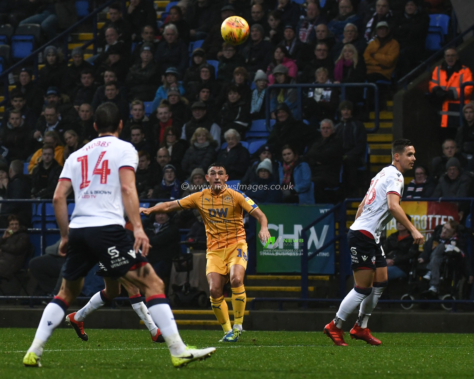 1st December 2018, University of Bolton Stadium, Bolton, England; Sky Bet Championship, Bolton v Wigan ; Gary Roberts of Wigan Athletic passes the ball through


Credit: Richard Long/News Images

English Football League images are subject to DataCo Licence