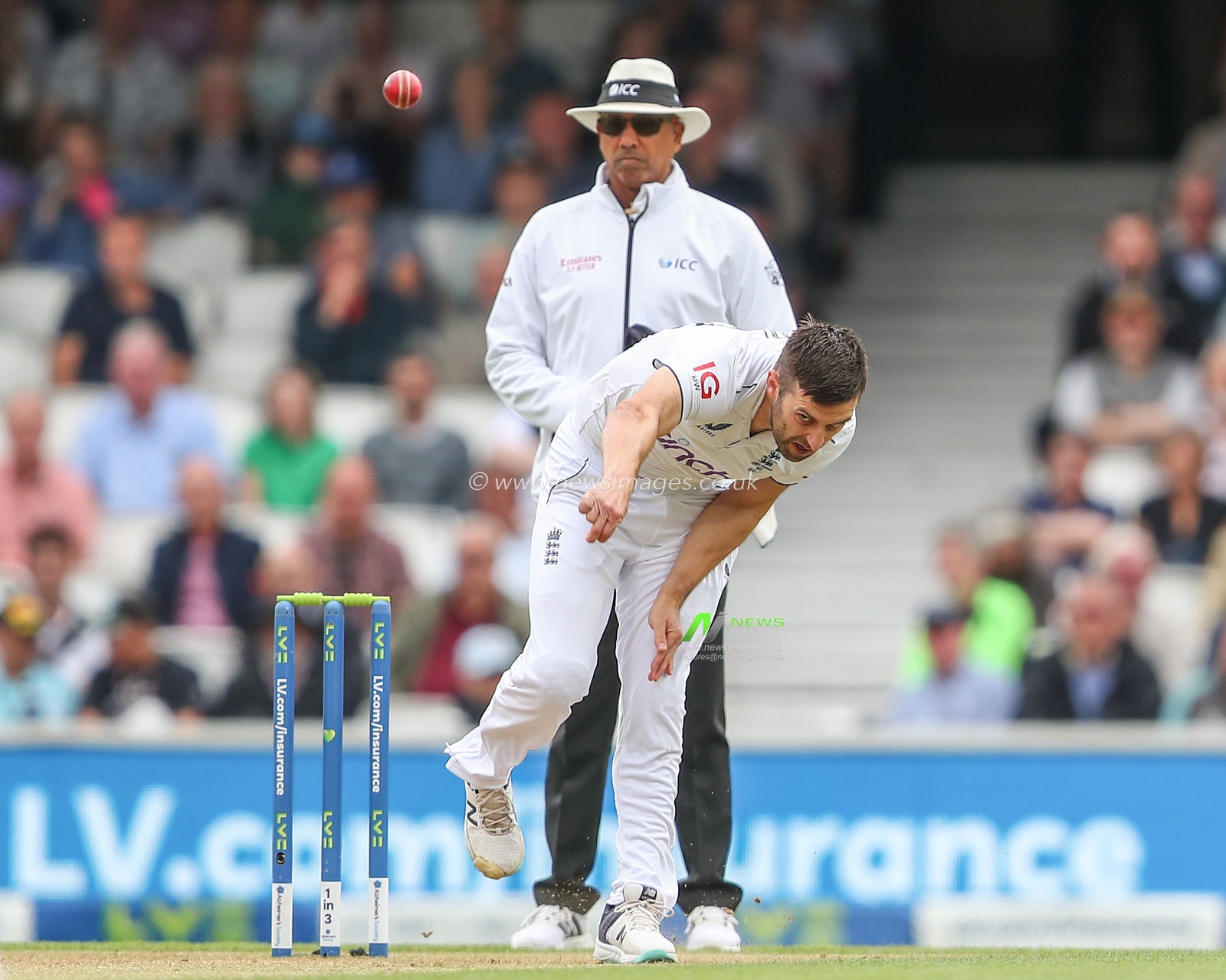 Mark Wood of England delivers the ball during the LV= Insurance Ashes Fifth Test Series Day Two England v Australia at The Kia Oval, London, United Kingdom, 28th July 2023

(Photo by Gareth Evans/News Images)