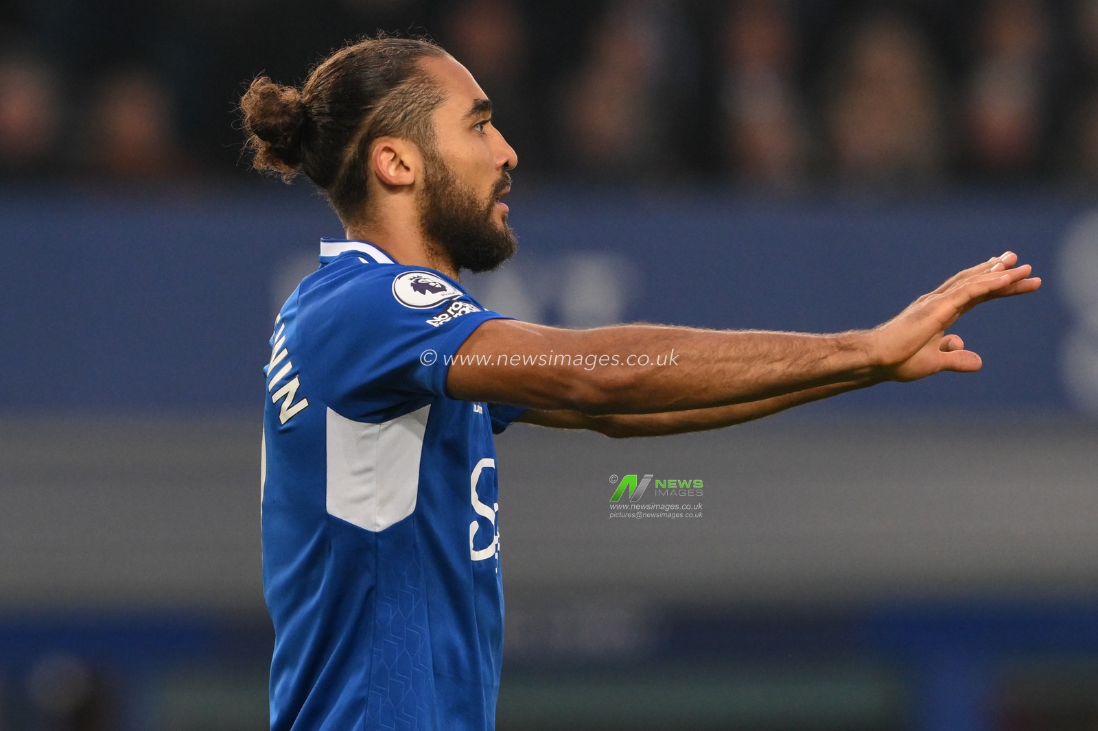 Dominic Calvert-Lewin #9 of Everton appeals to the referee during the Premier League match Everton vs Newcastle United at Goodison Park, Liverpool, United Kingdom, 27th April 2023

(Photo by Craig Thomas/News Images)