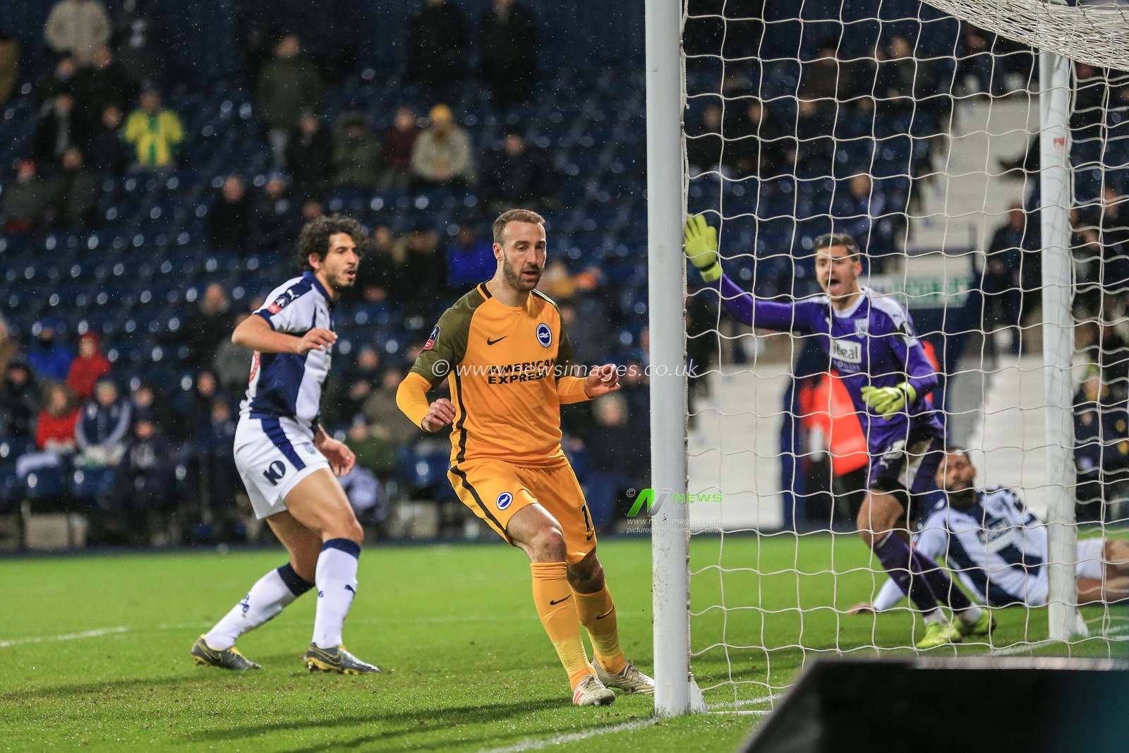 6th February 2019, The Hawthorns, West Bromwich, England; Emirates FA Cup, 4th Round replay, West Bromwich Albion vs Brighton ; Glenn Murray (17) of Brighton scores to make it 1-2

Credit: Mark Cosgrove/News Images,

English Football League images are subject to DataCo Licence