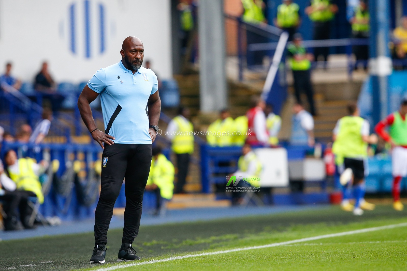 Darren Moore manager of Sheffield Wednesday during the Sky Bet League 1 match Sheffield Wednesday vs Barnsley at Hillsborough, Sheffield, United Kingdom, 3rd September 2022

(Photo by Ben Early/News Images)