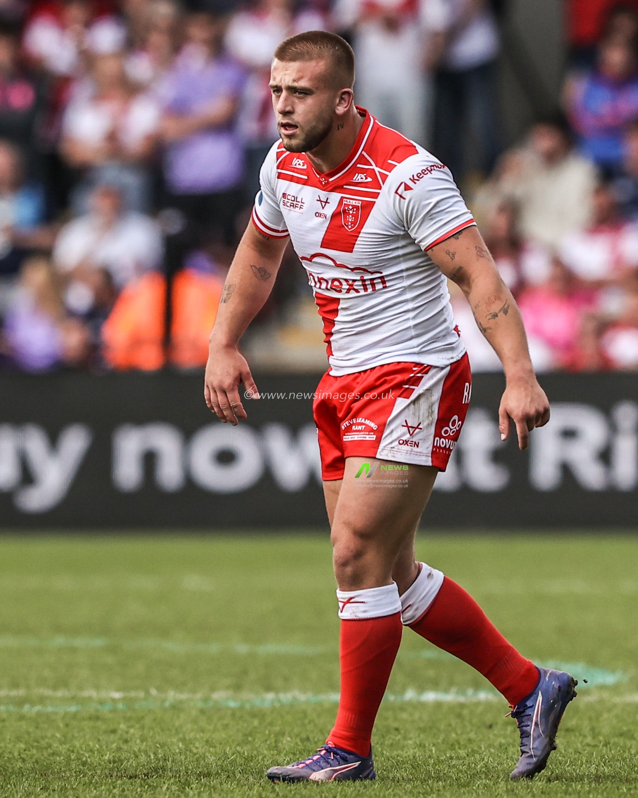 Mikey Lewis of Hull KR during the Betfred Challenge Cup Semi-final match Hull KR vs Catalans Dragons at LNER Community Stadium, York, United Kingdom, 10th May 2025

(Photo by Alfie Cosgrove/News Images)