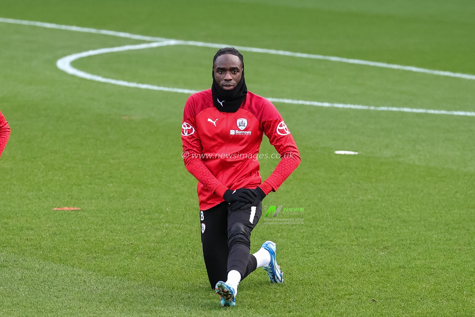 Devante Cole of Barnsley in the pregame warmup session during the Sky Bet League 1 match Barnsley vs Wigan Athletic at Oakwell, Barnsley, United Kingdom, 1st January 2024

(Photo by Mark Cosgrove/News Images)