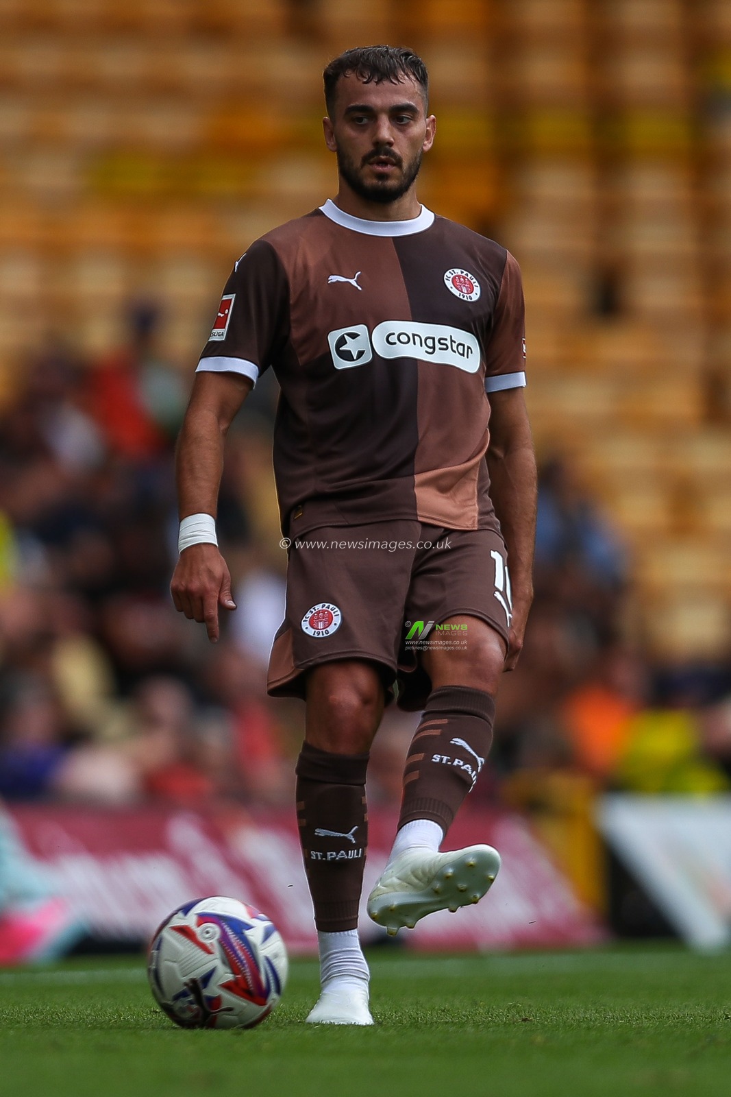 Danel Sinani of St Pauli passes the ball during the Pre-season friendly match Norwich City vs St. Pauli at Carrow Road, Norwich, United Kingdom, 3rd August 2024

(Photo by Izzy Poles/News Images)