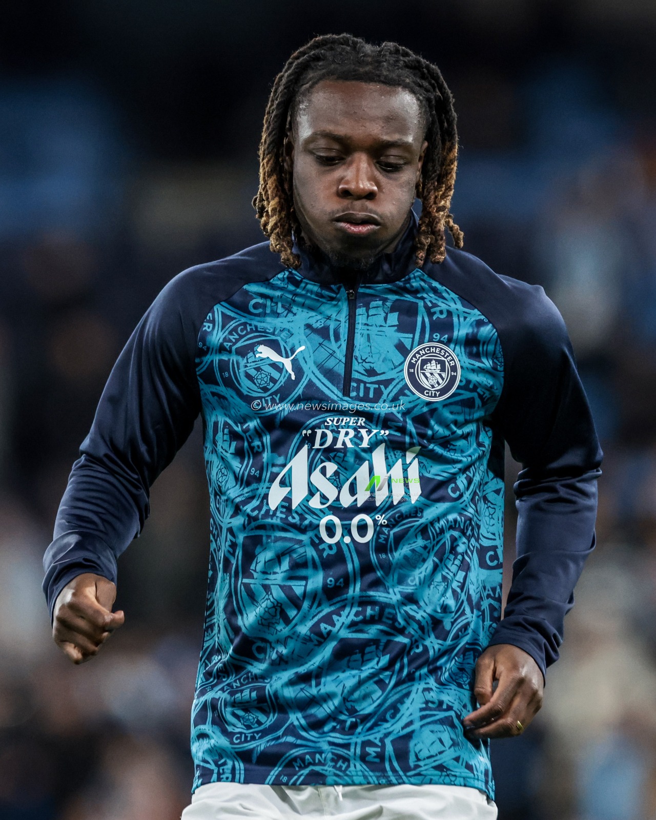 Jeremy Doku of Manchester City in the pregame warmup session during the UEFA Champions League Matchday 8 of 8 match Manchester City vs Galatasaray at City of Manchester Stadium, Manchester, United Kingdom on 28 January 2026

(Photo by Mark Cosgrove/News Images)