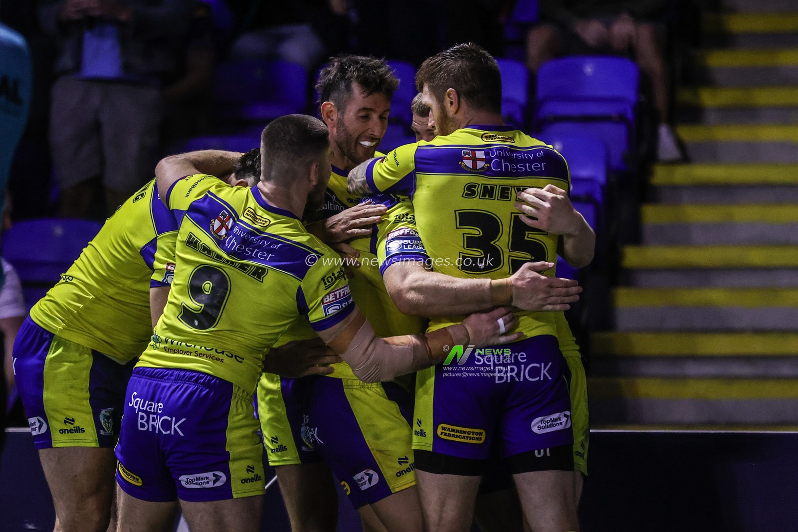 George Williams of Warrington Wolves celebrates his try during the Betfred Super League round 21 match Warrington Wolves vs Wigan Warriors at Halliwell Jones Stadium, Warrington, United Kingdom, 8th August 2025

(Photo by Alfie Cosgrove/News Images)