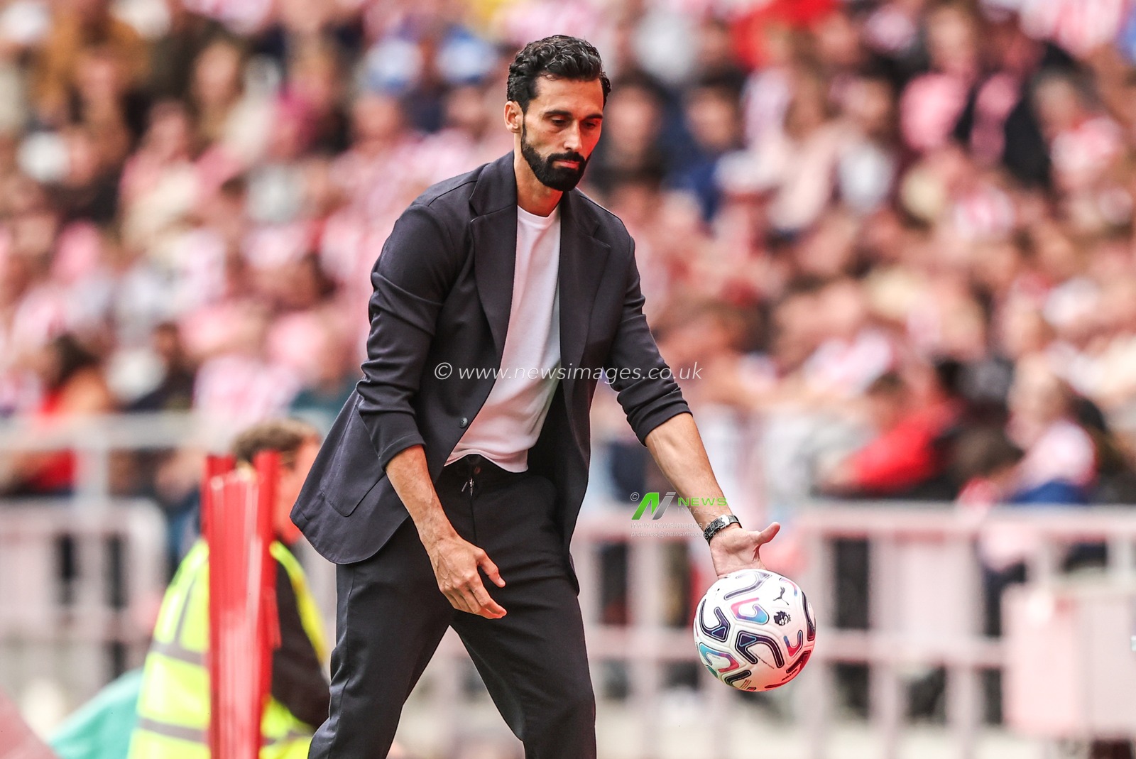 Alvaro Arbeloa manager of Fulham collects the ball during the Premier League match Sunderland vs Fulham at Stadium Of Light, Sunderland, United Kingdom on 30 August 2026

(Photo by Alfie Cosgrove/News Images)