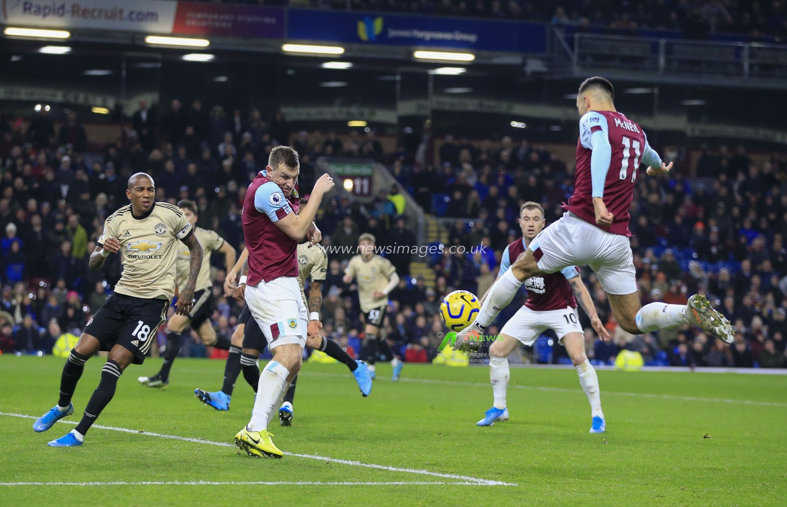 28th December 2019, Turf Moor, Burnley, England; Premier League, Burnley v Manchester United : Dwight McNeil (11) of Burnley fires a shot on goal

Credit: Conor Molloy/News Images