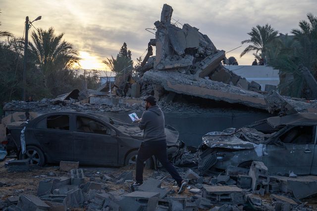 11 were killed and several injured as a result of an Israeli airstrike targeting the home of the Shahin family last night in Deir al-Balah. The house, which consisted of several floors, was destroyed on top of its residents.(Photo: Mohammed Skaik/News Images)