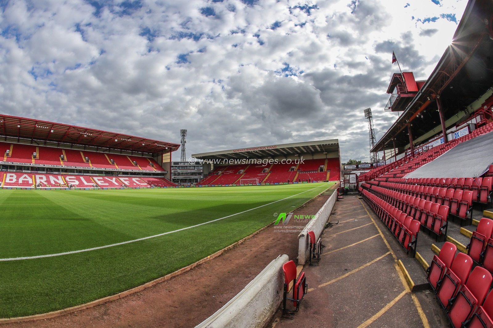 A general view Oakwell during the Sky Bet League 1 match Barnsley vs Peterborough at Oakwell, Barnsley, United Kingdom, 15th August 2023

(Photo by Alfie Cosgrove/News Images)