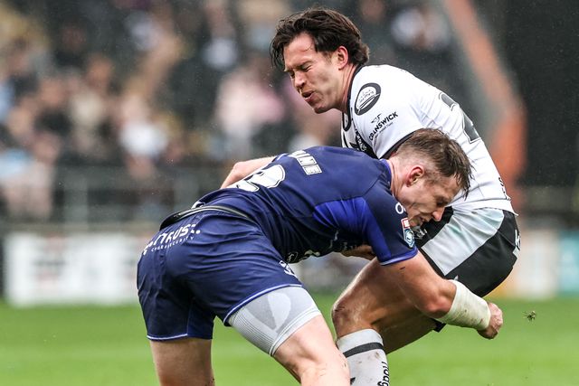 Yusuf Aydin of Hull FC is tackled by Henry O'Kane of Toulouse Olympique during the Betfred Super League round 10 match Hull FC vs Toulouse Olympique at MKM Stadium, Hull, United Kingdom on 03 May 2026

(Photo by Alfie Cosgrove/News Images)