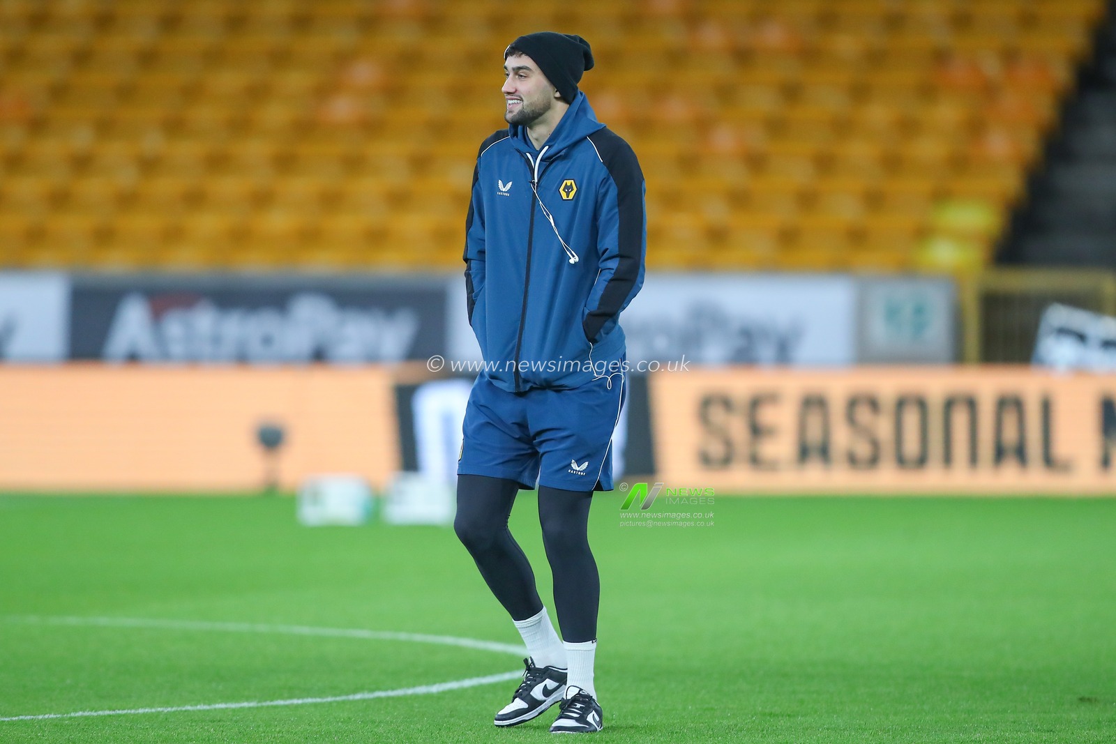 Max Kilman #23 of Wolverhampton Wanderers arrives ahead of the Carabao Cup Fourth Round match Wolverhampton Wanderers vs Gillingham at Molineux, Wolverhampton, United Kingdom, 20th December 2022

(Photo by Gareth Evans/News Images)