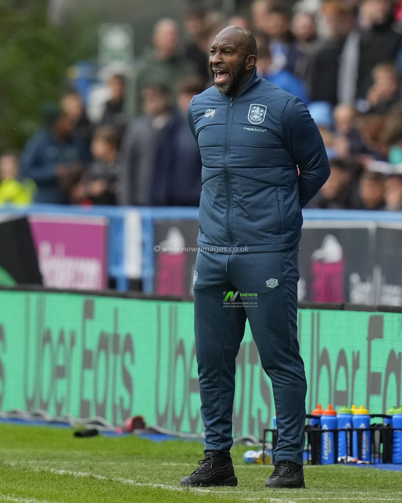 Darren Moore manager of Huddersfield Town shouts instructions during the Sky Bet Championship match Huddersfield Town vs Queens Park Rangers at John Smith's Stadium, Huddersfield, United Kingdom, 21st October 2023

(Photo by Steve Flynn/News Images)