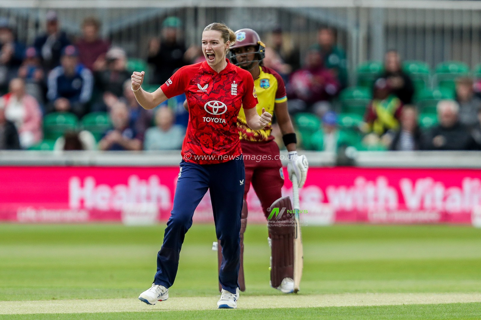 Lauren Bell of England Women celebrates after dismissing Qiana Joseph of West Indies Women during the 3rd Vitality IT20 Series match England Women vs West Indies Women at The Cloud County Ground, Chelmsford, United Kingdom, 26th May 2025

(Photo by Izzy Poles/News Images)