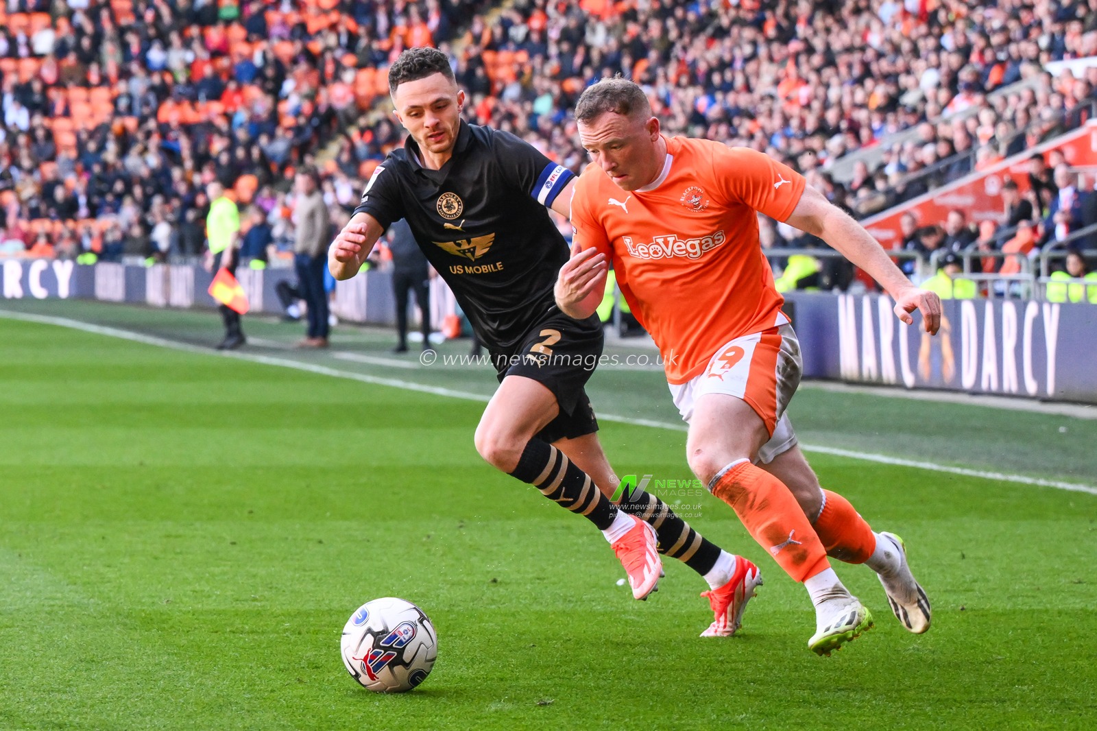 Shayne Lavery of Blackpool makes a break with the ball during the Sky Bet League 1 match Blackpool vs Barnsley at Bloomfield Road, Blackpool, United Kingdom, 20th April 2024

(Photo by Craig Thomas/News Images)