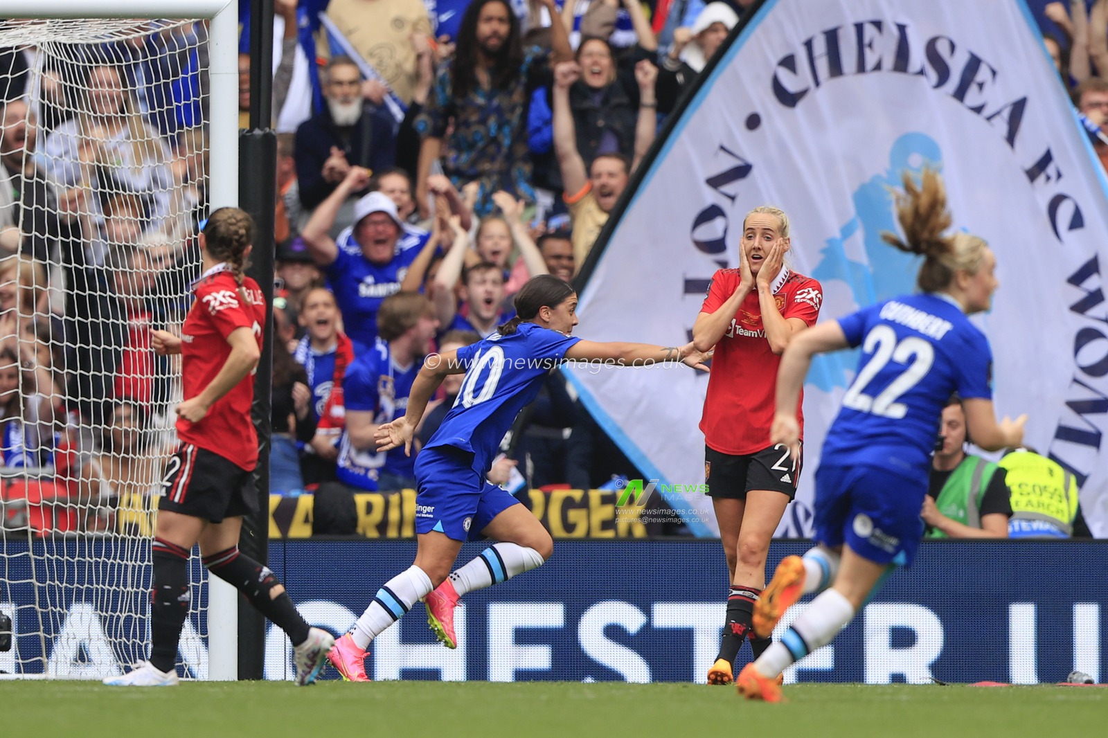 Sam Kerr #20 of Chelsea celebrates scoring to make it 1-0 during the Vitality Women's FA Cup Final match Chelsea FC Women vs Manchester United Women at Wembley Stadium, London, United Kingdom, 14th May 2023

(Photo by Conor Molloy/News Images)