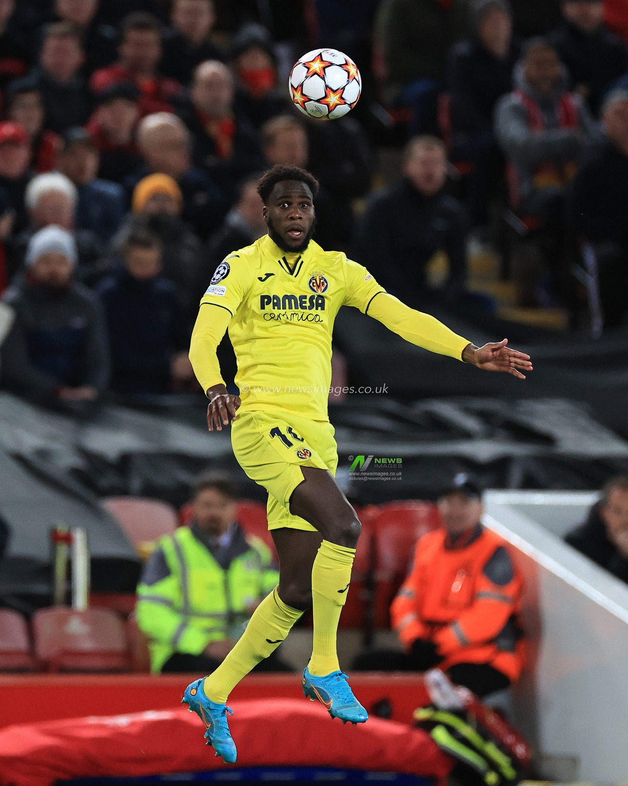 Boulaye Dia #16 of Villarreal heads the ball