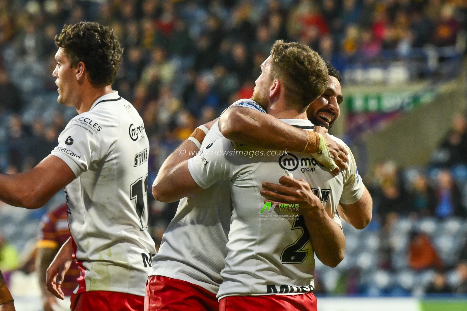 Ethan Ryan of Salford Red Devils celebrates his tryduring the Betfred Super League Round 10 match Huddersfield Giants vs Salford Red Devils at John Smith's Stadium, Huddersfield, United Kingdom, 3rd May 2024

(Photo by Craig Thomas/News Images)