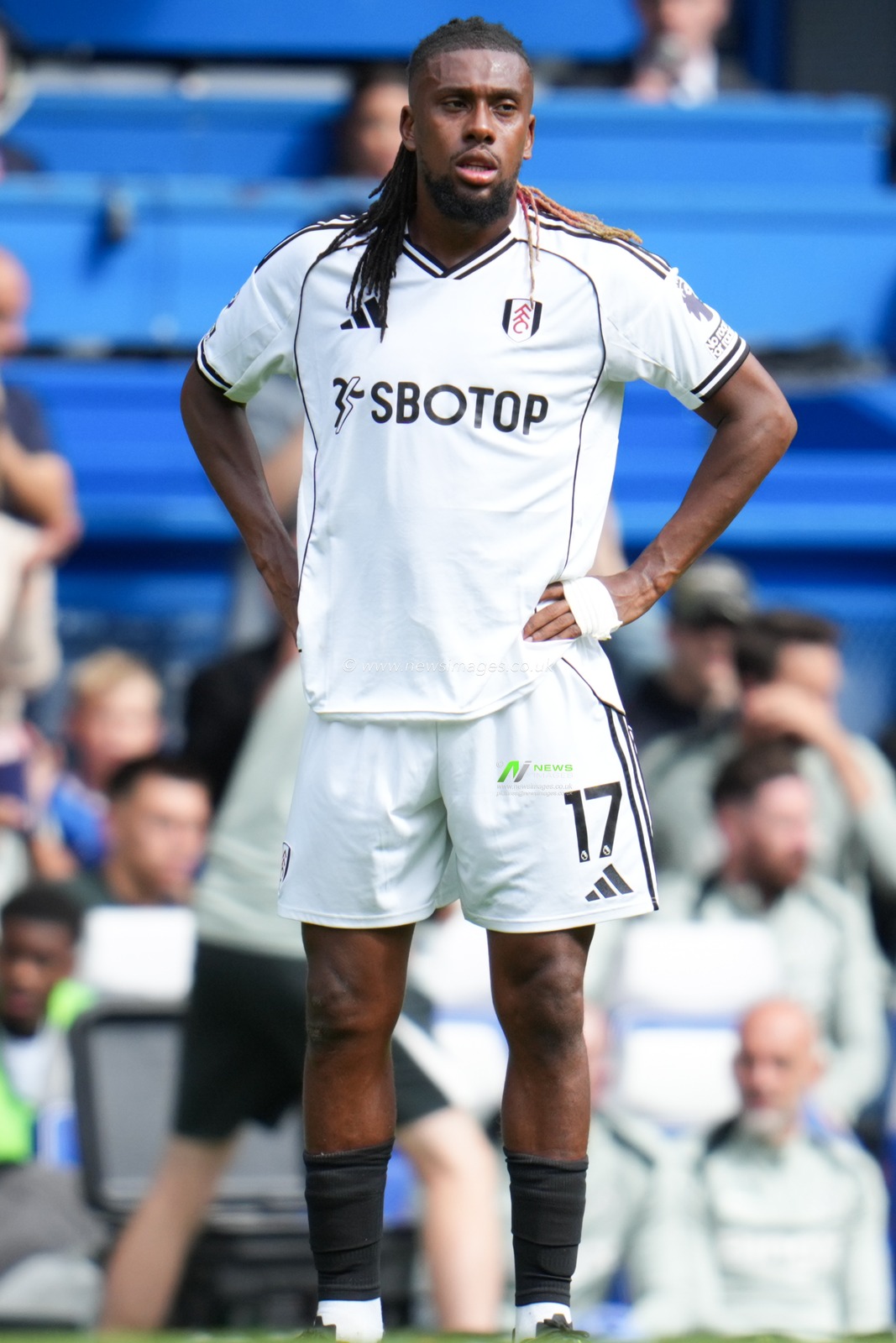 Alex Iwobi of Fulham during the Premier League match Chelsea vs Fulham at Stamford Bridge, London, United Kingdom, 30th August 2025

(Photo by Harvey Murphy/News Images)
