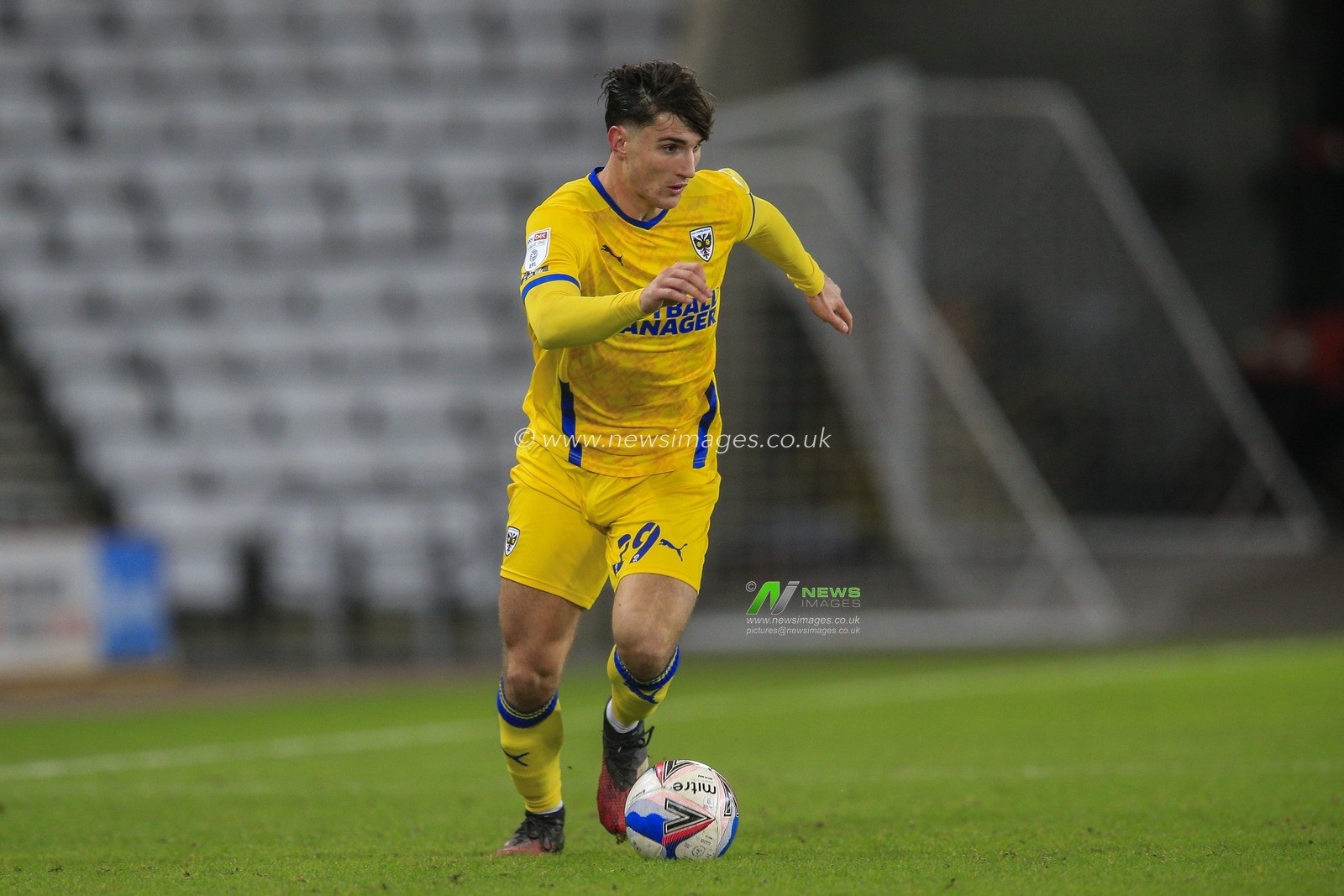 Ryan Longman #29 of AFC Wimbledon in possession of the ball