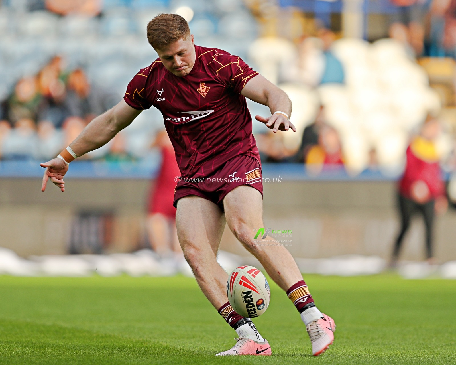 Zac Woolford of Huddersfield Giants before the Betfred Super League Round 13 match Huddersfield Giants vs Leigh Leopards at John Smith's Stadium, Huddersfield, United Kingdom, 29th May 2025

(Photo by Sam Eaden/News Images)
