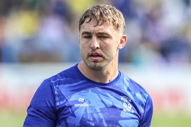 Sam Powell of Warrington Wolves during pre-game warm up during the Betfred Super League round 16 match Warrington Wolves vs Hull FC at Halliwell Jones Stadium, Warrington, United Kingdom, 28th June 2025

(Photo by Alfie Cosgrove/News Images)