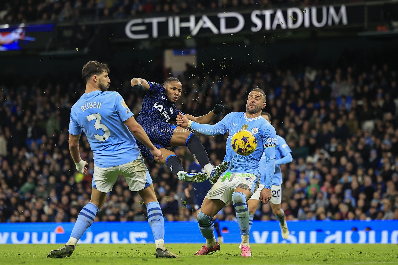 Christopher Nkunku of Chelsea miskicks a shot on goal during the Premier League match Manchester City vs Chelsea at Etihad Stadium, Manchester, United Kingdom, 17th February 2024

(Photo by Conor Molloy/News Images)