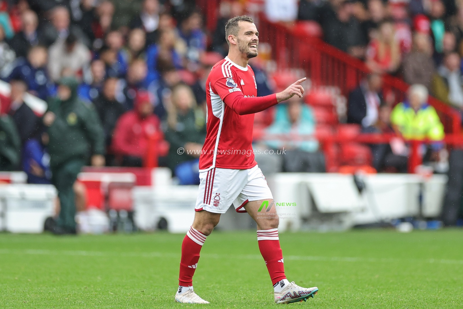 Harry Toffolo #15 of Nottingham Forest during the Premier League match Nottingham Forest vs Brentford at City Ground, Nottingham, United Kingdom, 1st October 2023

(Photo by Mark Cosgrove/News Images)